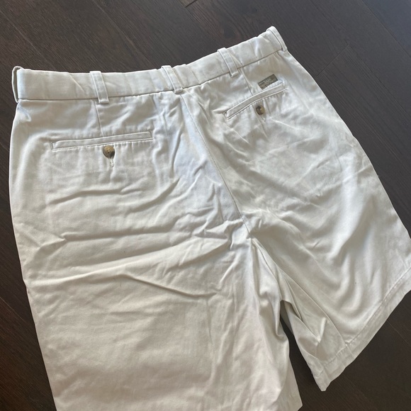 HAGGAR men’s XL size 38 khaki shorts - Picture 2 of 4